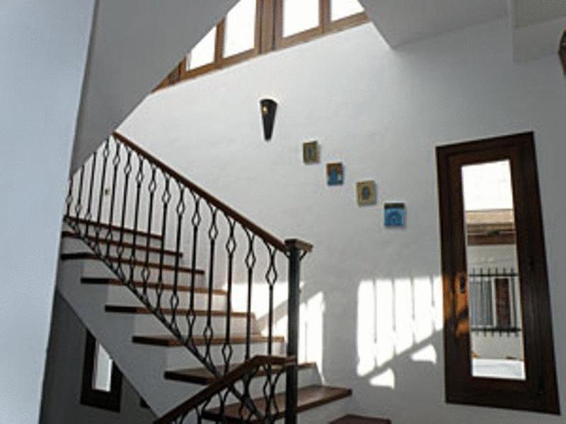 Hostal Extramuros Conil De La Frontera Exterior photo