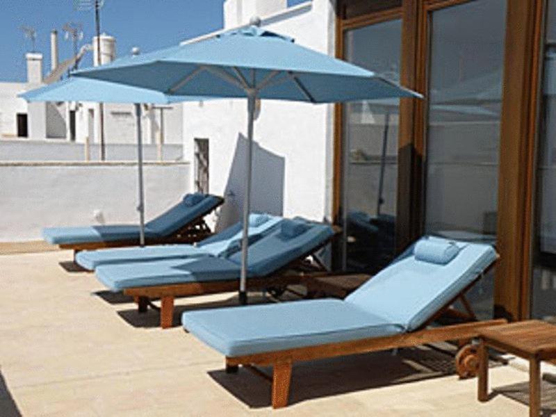 Hostal Extramuros Conil De La Frontera Exterior photo
