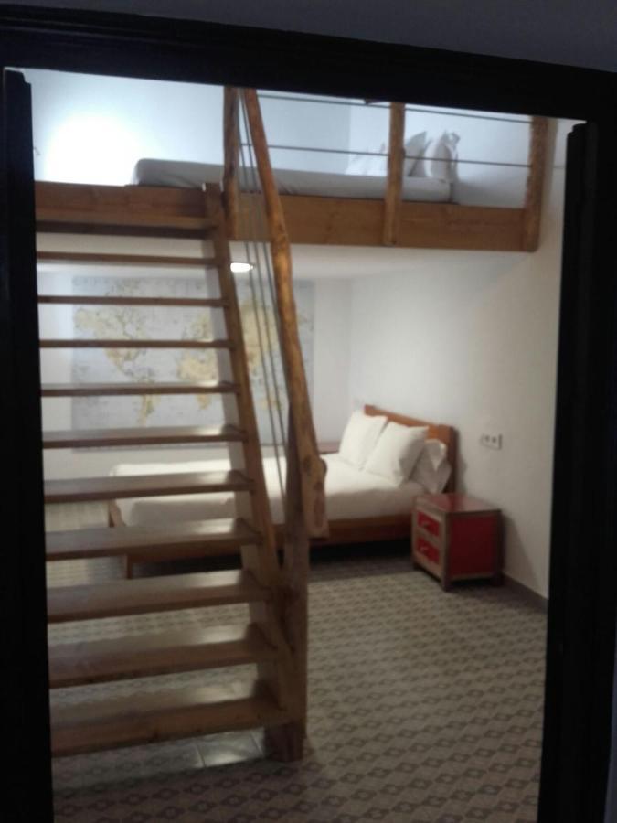 Hostal Extramuros Conil De La Frontera Exterior photo
